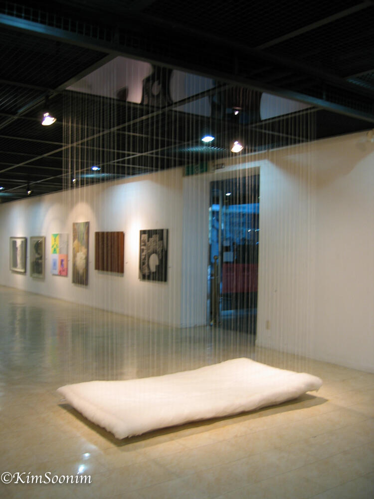 2004TheSpace4_02.jpg